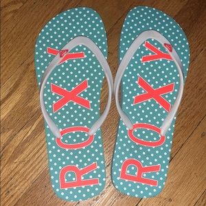 ROXY flip flops (NWOT)
